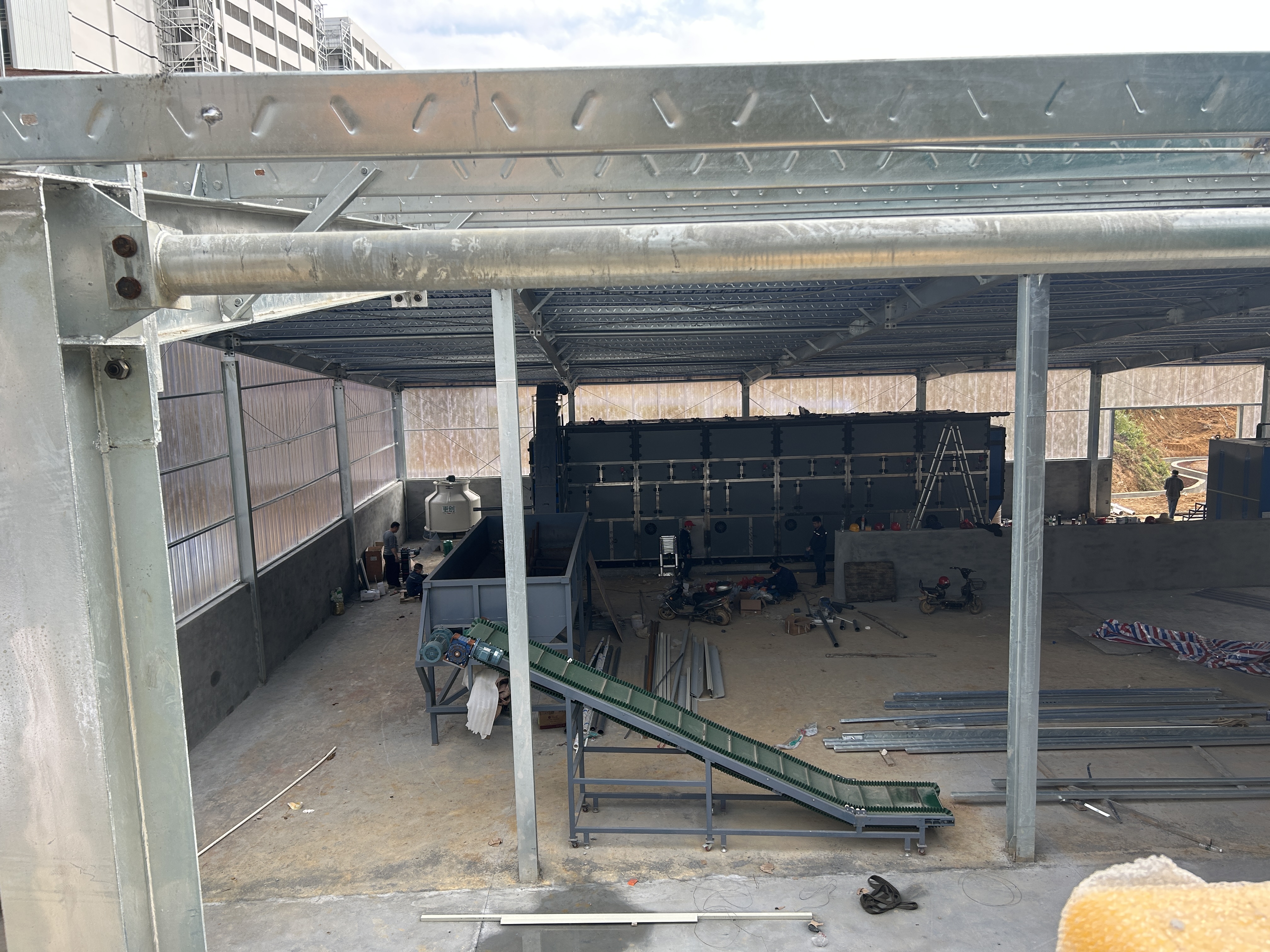 低温干化机在电镀厂污泥处理中的应用优势有哪些？