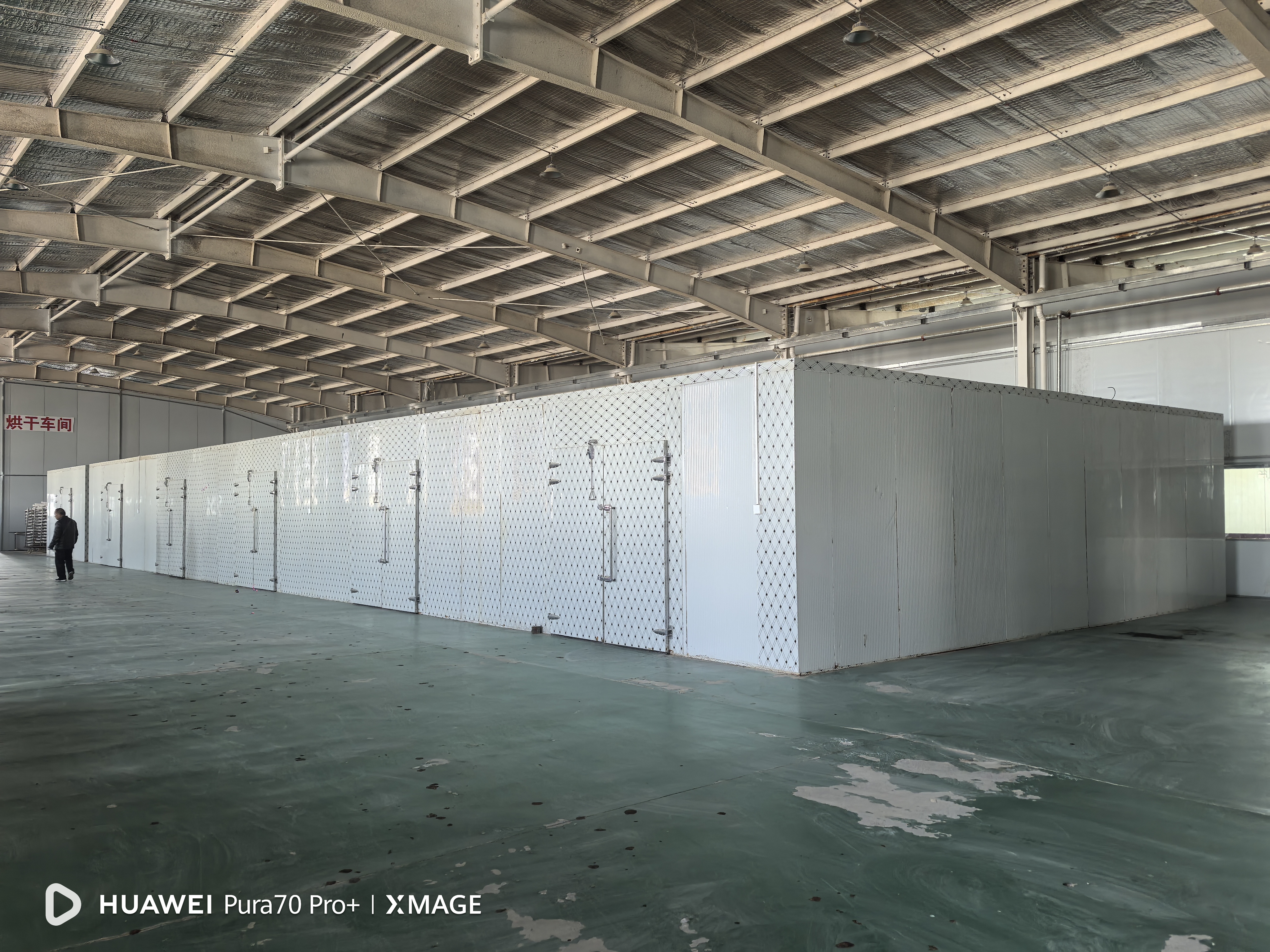 中药材烘干机调试完毕，准备投入生产