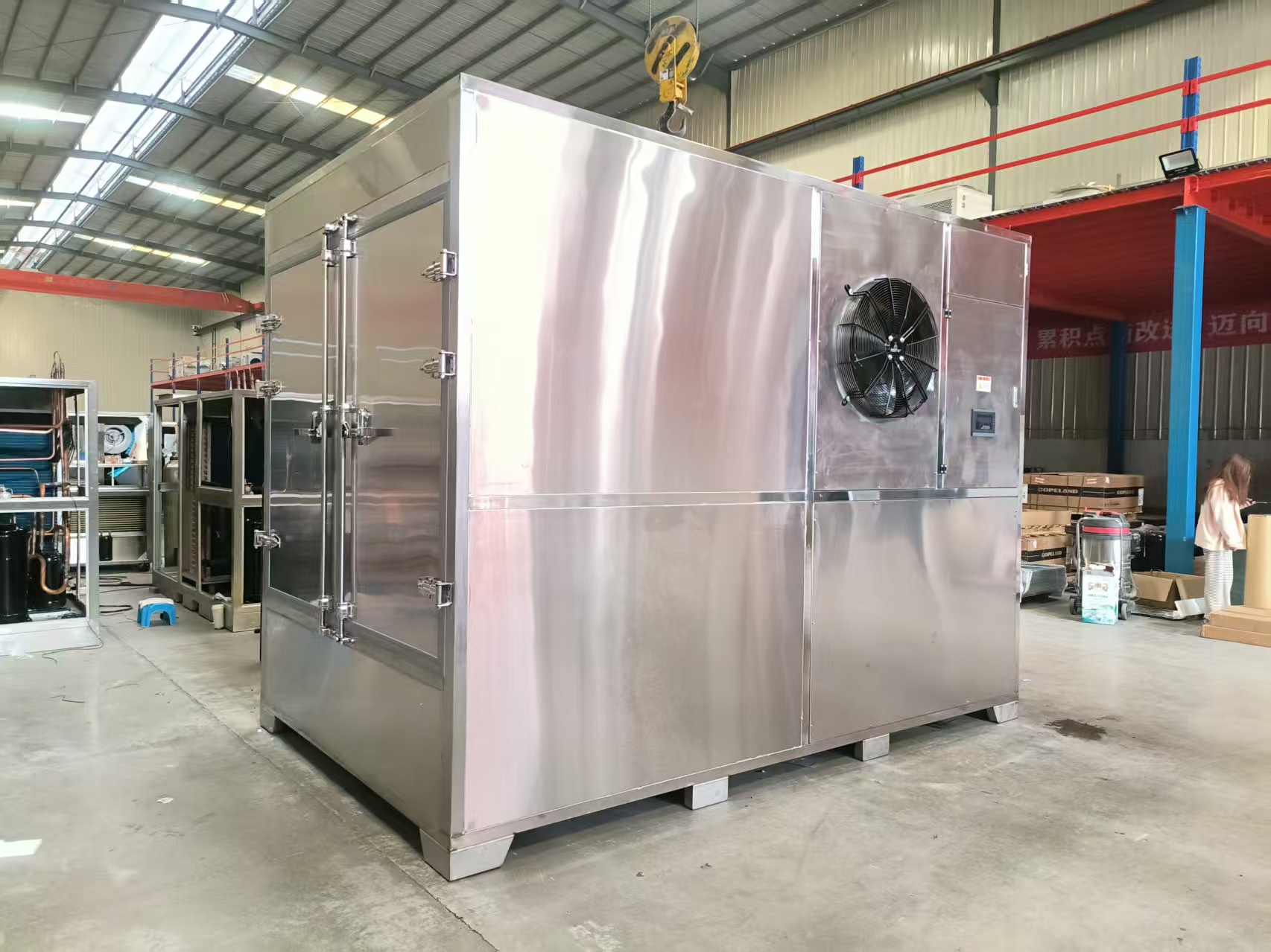 25匹厢式污泥机